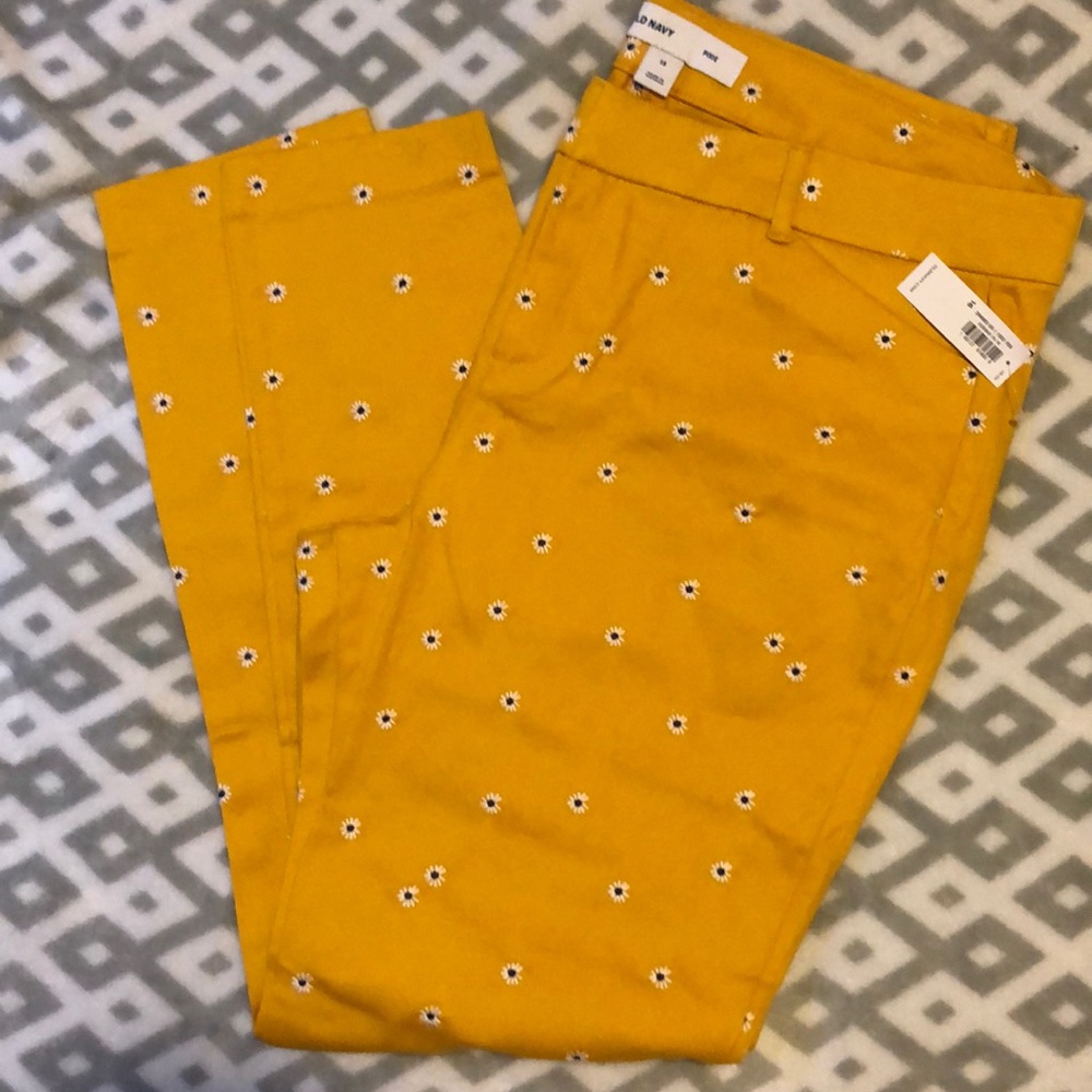 Yellow Daisy Pixie